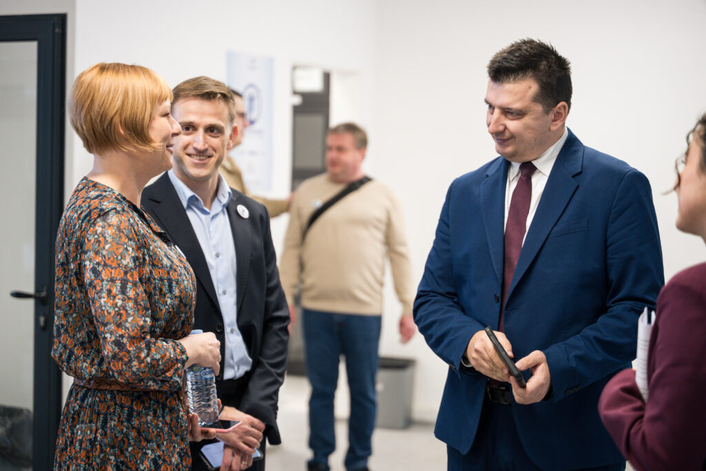 Тркалезна маса: Дигитална пристапност и инклузивен дигитален развој во Северна Македонија