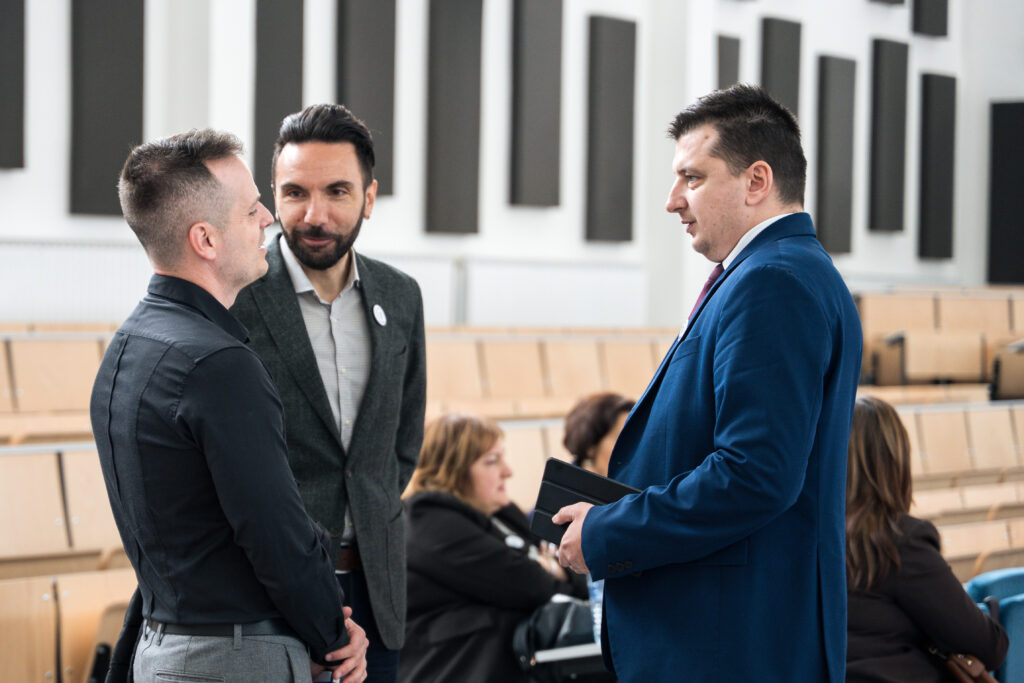 Тркалезна маса: Дигитална пристапност и инклузивен дигитален развој во Северна Македонија